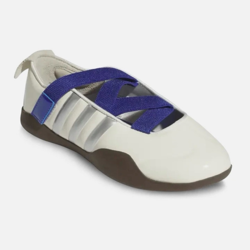 CLOT TAEKWONDO BY CAROLINE HÚ